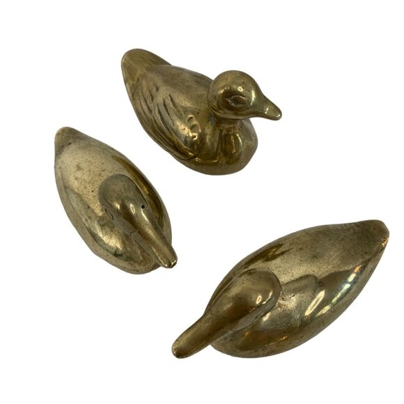 Vintage Small Set of 3 Duck Figurines Collectible Solid Paperweights Desk Decor - Picture 8 of 9